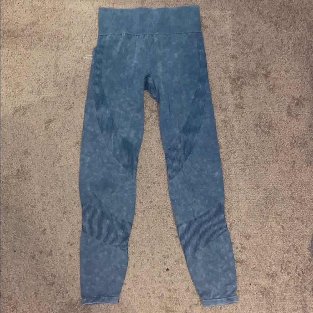 Seamless legging